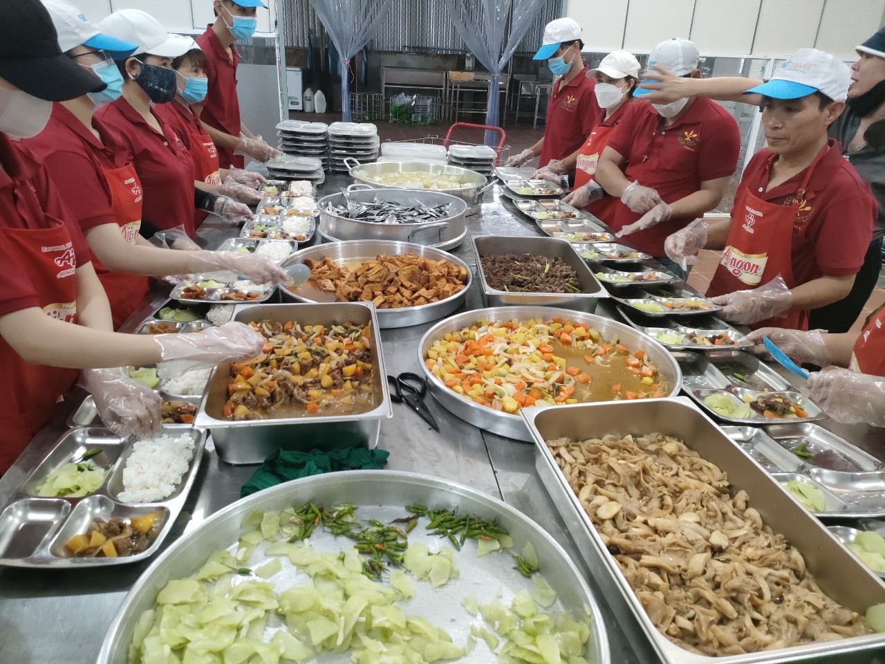 Hình ảnh công ty cung cấp suất ăn ngon, bổ, rẻ tại quận Tân Bình